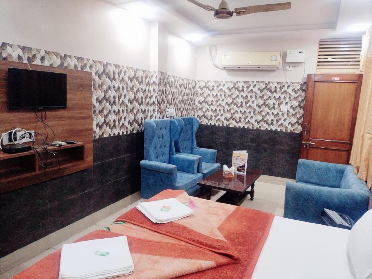 Hotel Vishal Palace Unnao Exterior foto